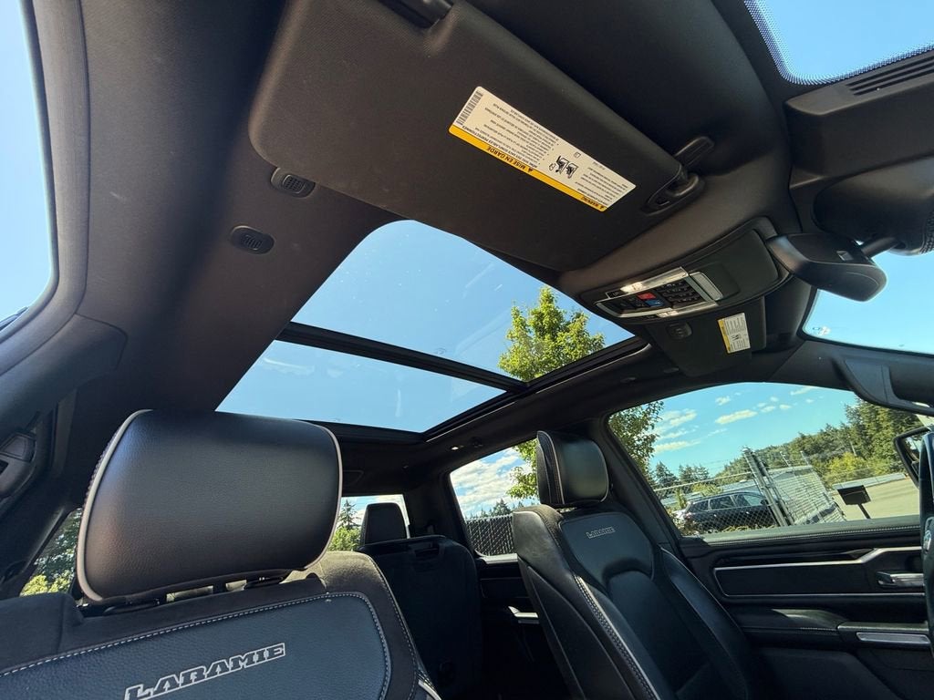 2021 RAM 1500 Laramie Crew Cab 4x4 5'7" Box