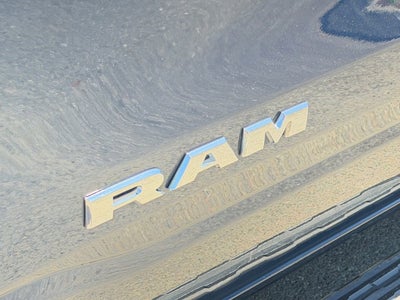 2021 RAM 1500 Laramie Crew Cab 4x4 5'7" Box