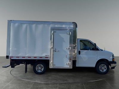 2026 Chevrolet Express Cutaway 3500 1WT