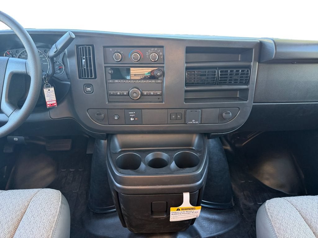 2026 Chevrolet Express Cutaway 3500 1WT