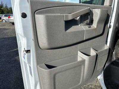 2025 Chevrolet Express Cutaway 3500 1WT