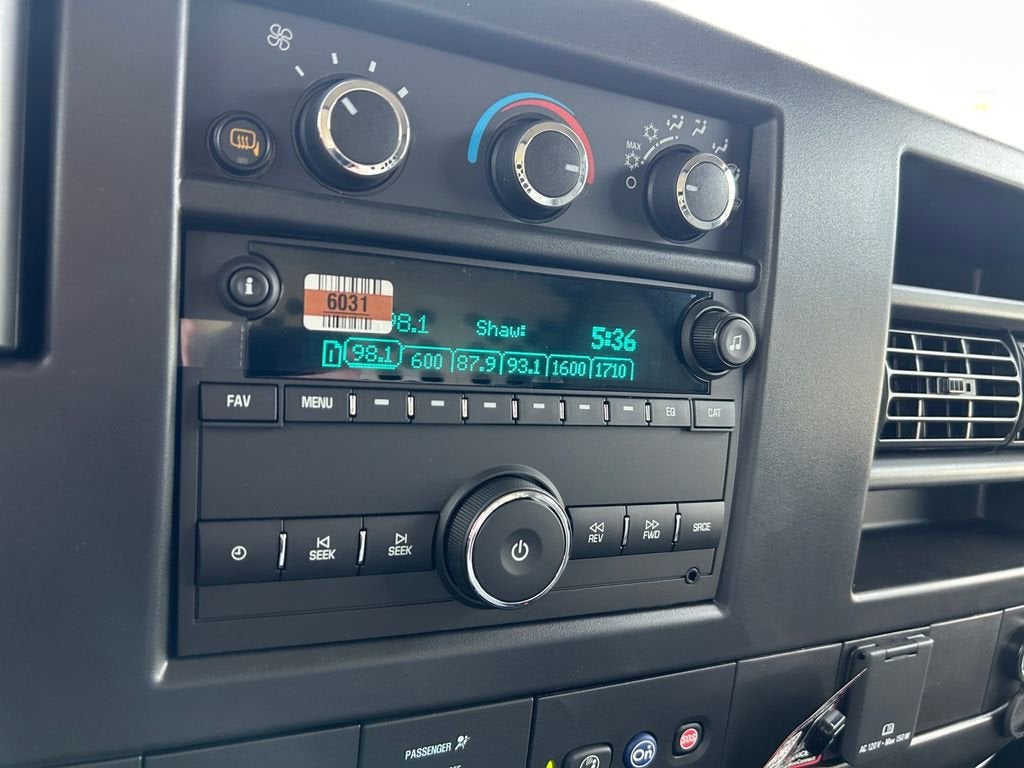 2025 Chevrolet Express Cargo 2500 WT