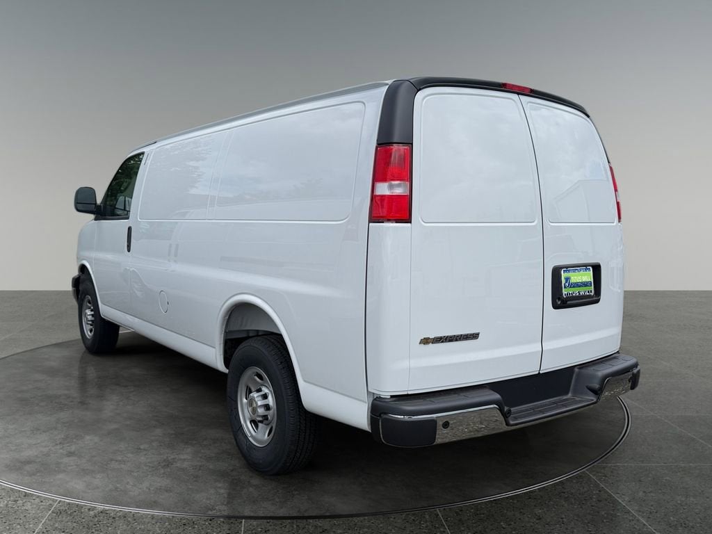 2026 Chevrolet Express Cargo WT