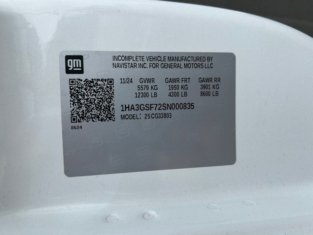 2025 Chevrolet Express Cutaway 3500 1WT