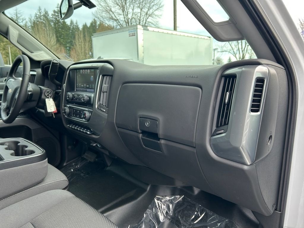 2025 Chevrolet Silverado 5500 HD LT