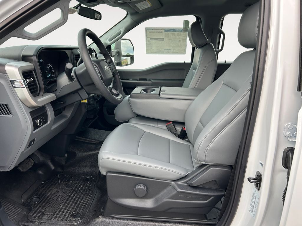 2025 Ford F-550SD XL DRW