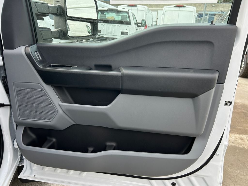 2025 Ford F-550SD XL DRW