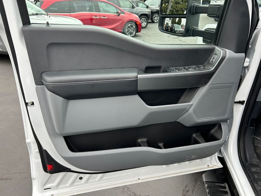 2025 Ford F-550 Mechanics Truck XLT DRW