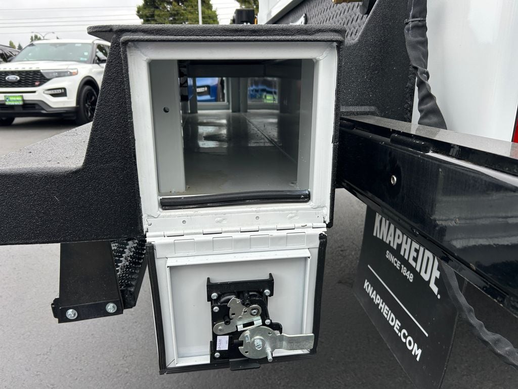 2025 Ford F-550 Mechanics Truck XLT DRW