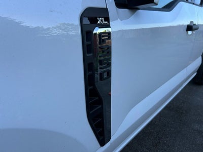 2025 Ford F-350SD Chassis XL