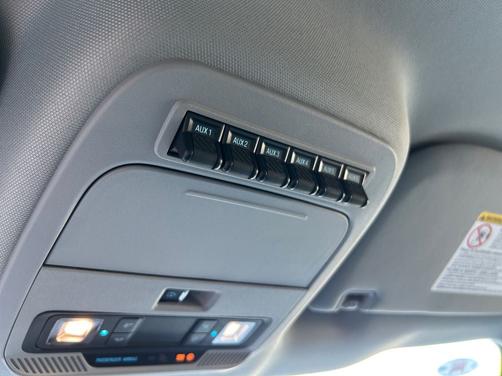 2025 Ford F-350SD Chassis XL