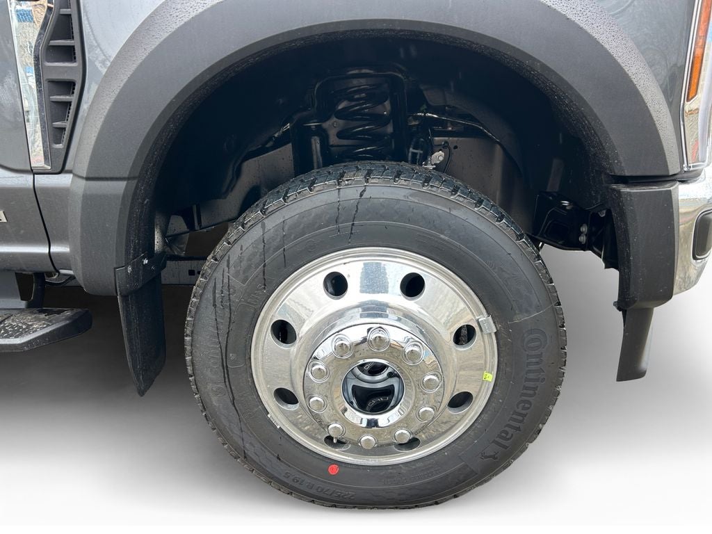 2026 Ford F-550SD DRW