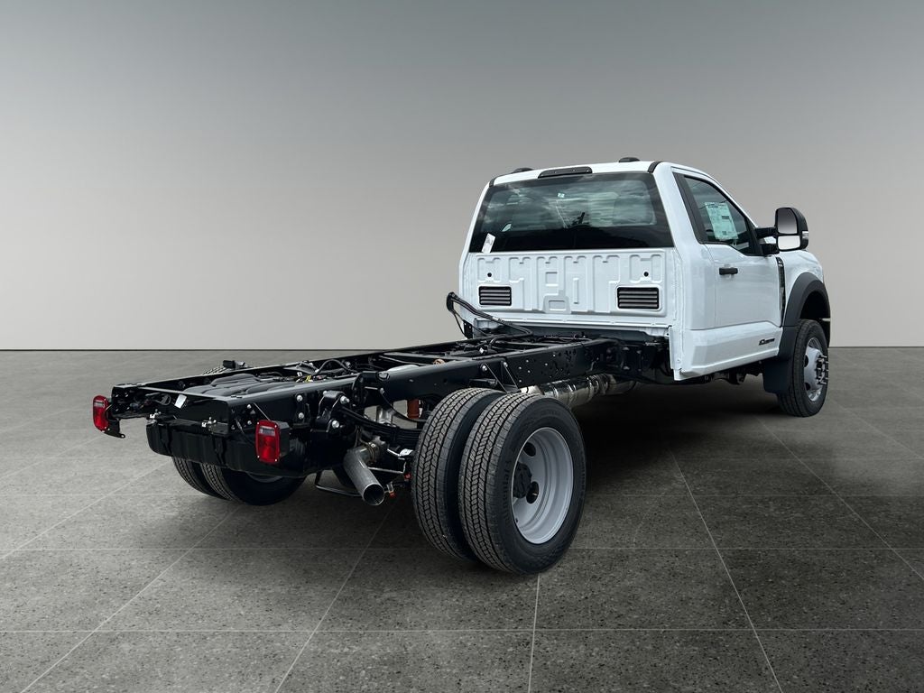 2026 Ford F-550SD DRW
