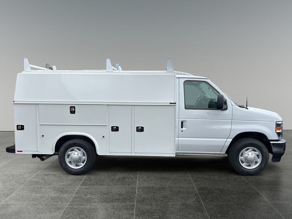2026 Ford E-350 KUV Base Cutaway