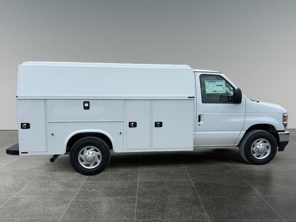 2026 Ford E-350 KUV Base Cutaway