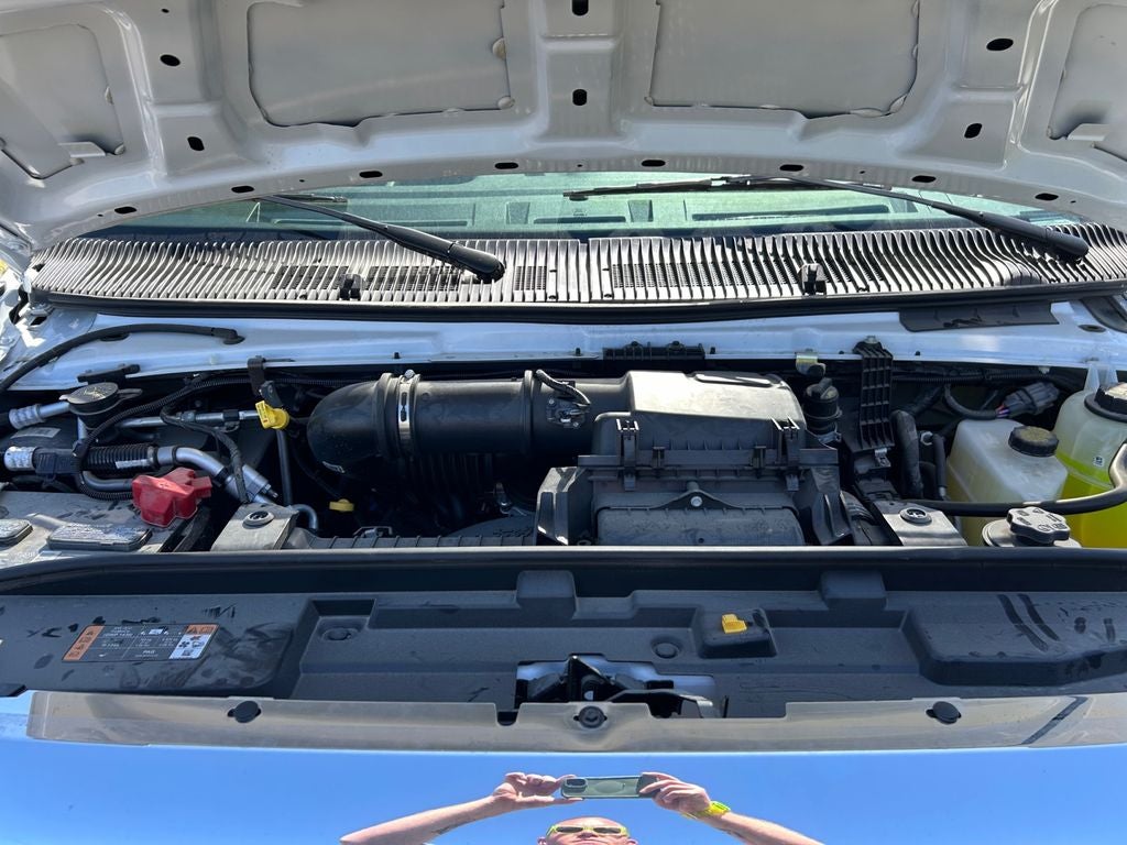 2025 Ford E-450SD Base