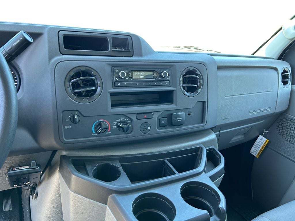 2025 Ford E-450SD Base