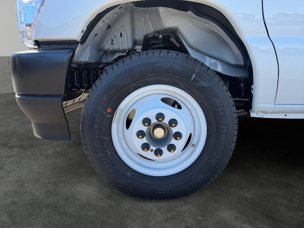 2027 Ford E-450SD Base