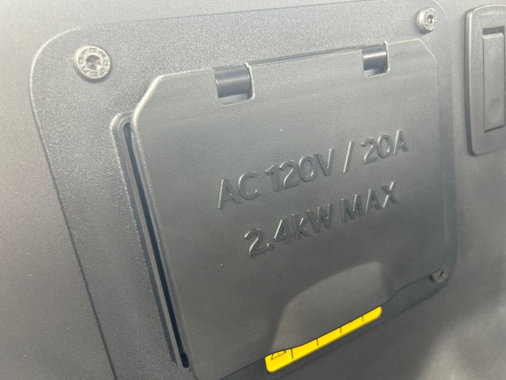 2024 Ford F-150 Lightning Flash