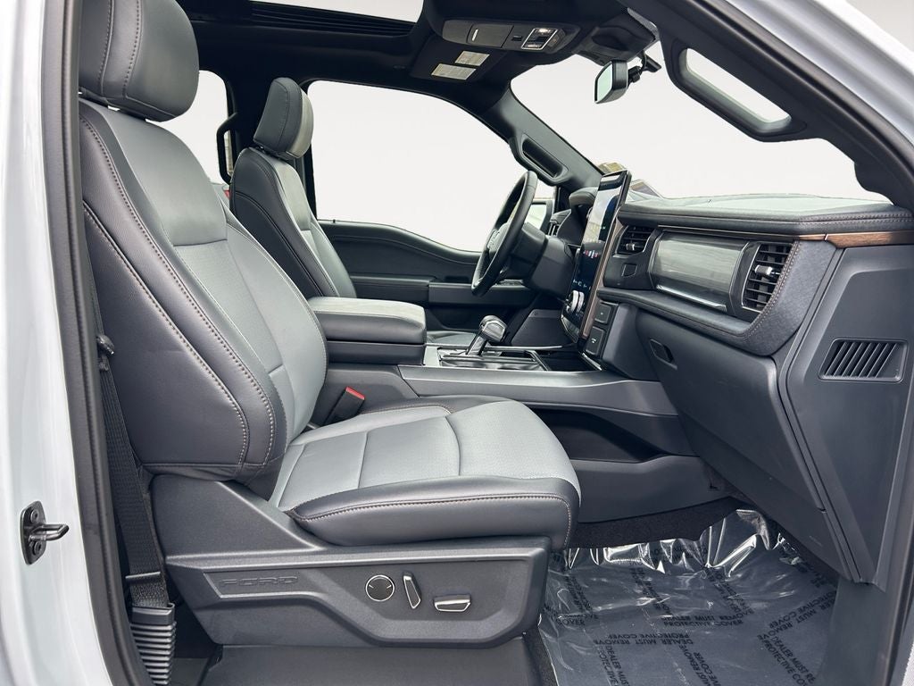 2025 Ford F-150 Lightning Lariat