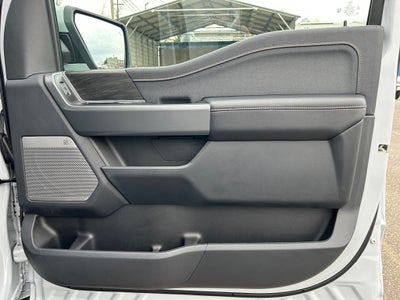 2025 Ford F-150 Lightning Lariat