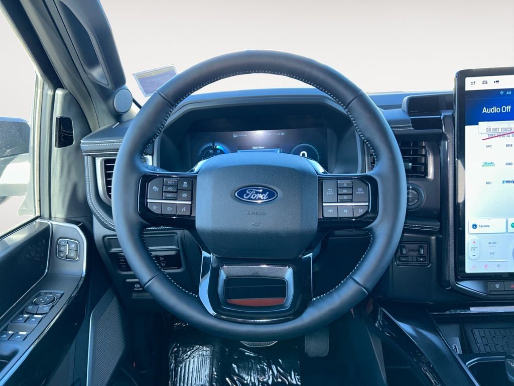 2025 Ford F-150 Lightning Platinum