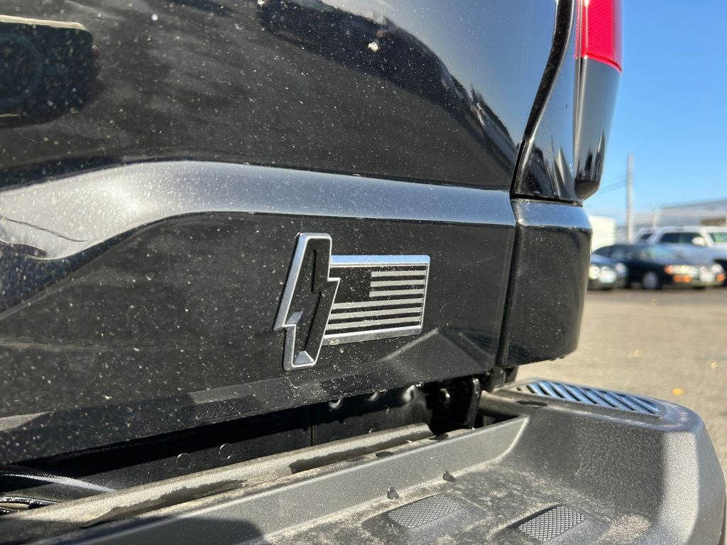 2025 Ford F-150 Lightning Platinum