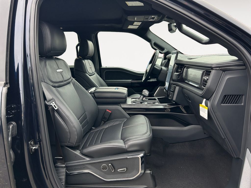 2025 Ford F-150 Lightning Platinum