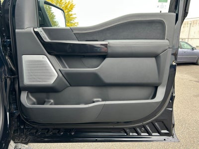 2025 Ford F-150 Lightning Platinum