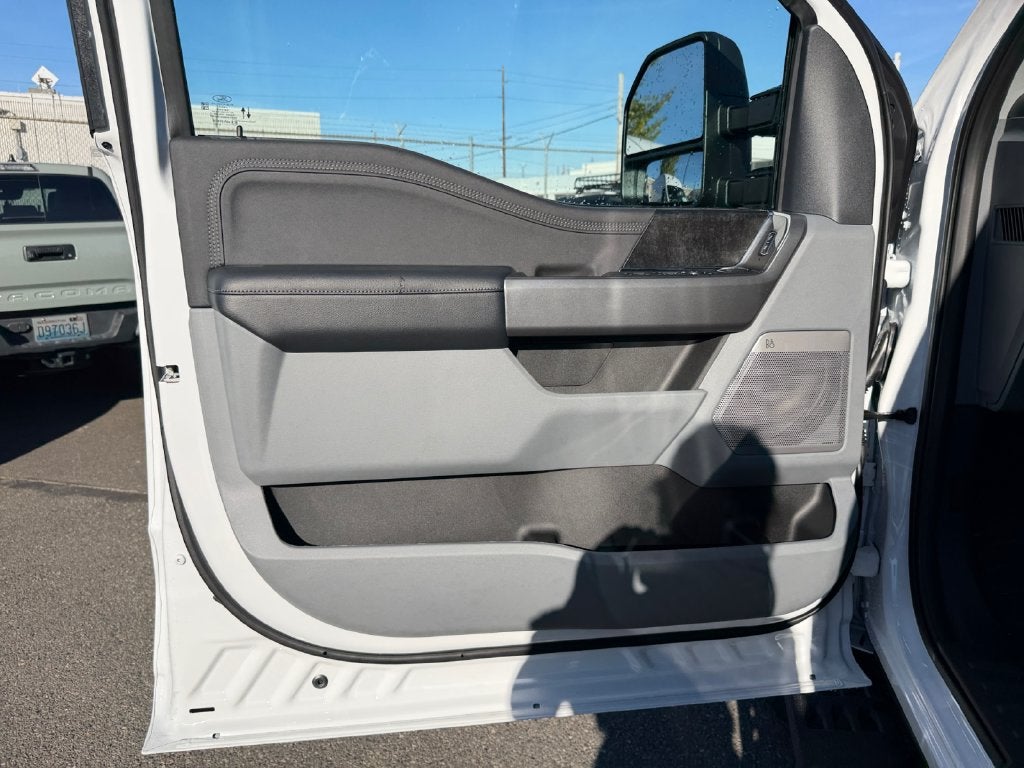 2027 Ford F-250SD XLT