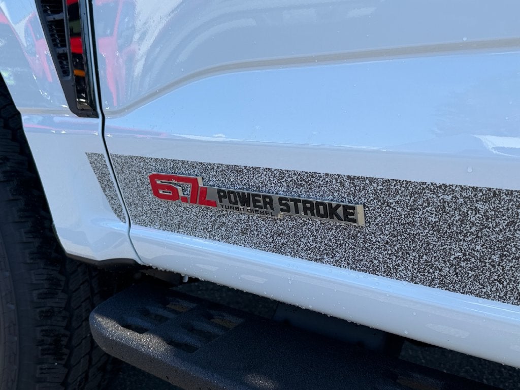 2027 Ford F-250SD XLT