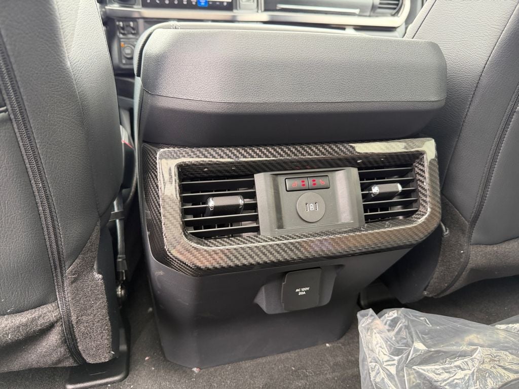 2026 Ford F-250SD Lariat ROUSH