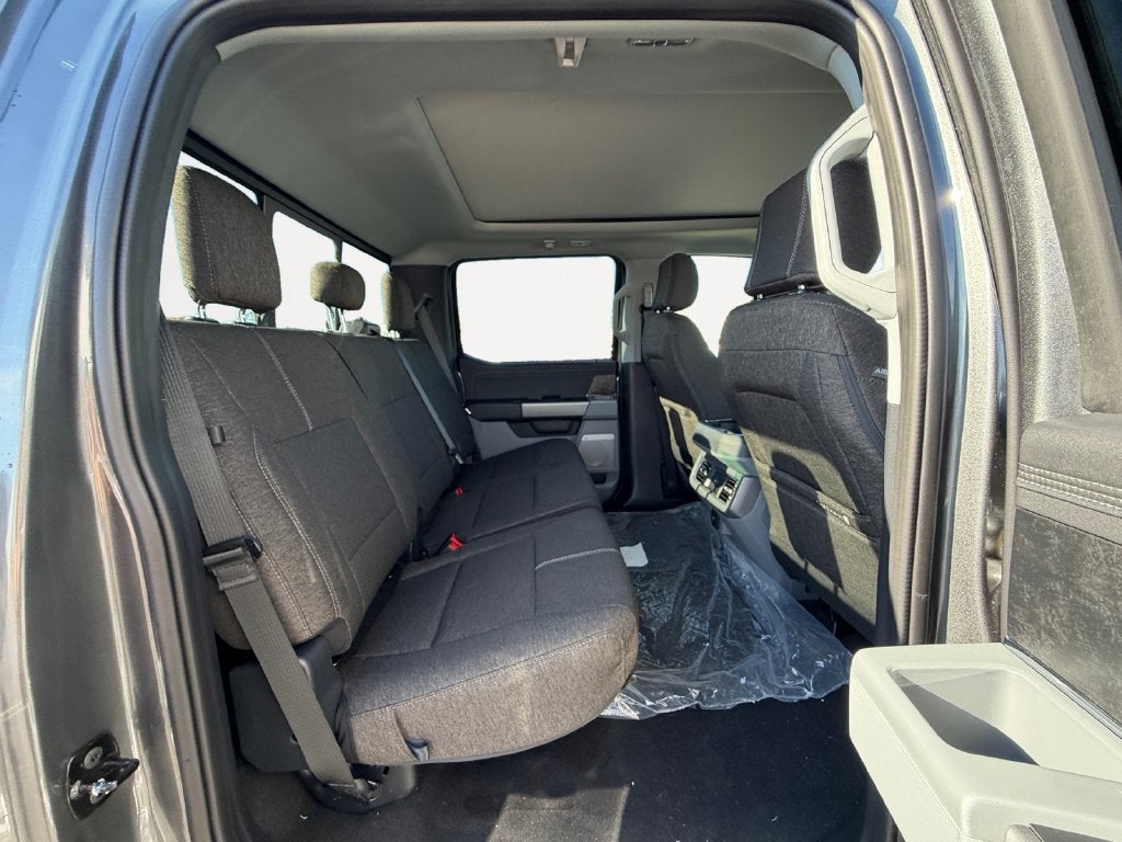 2027 Ford F-250SD XLT