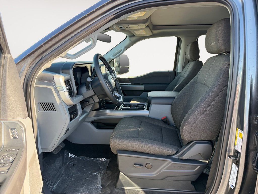 2027 Ford F-250SD XLT