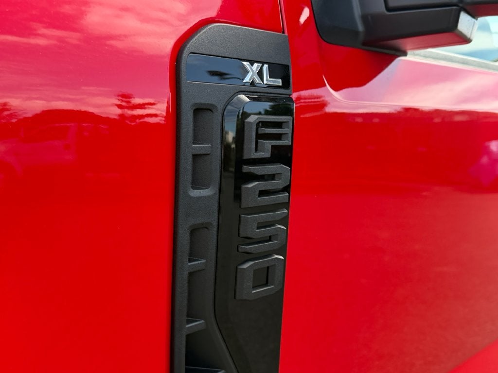 2027 Ford F-250SD XL