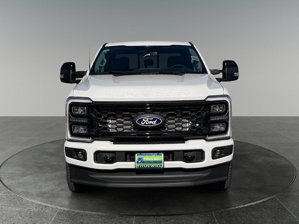 2027 Ford F-350SD Lariat