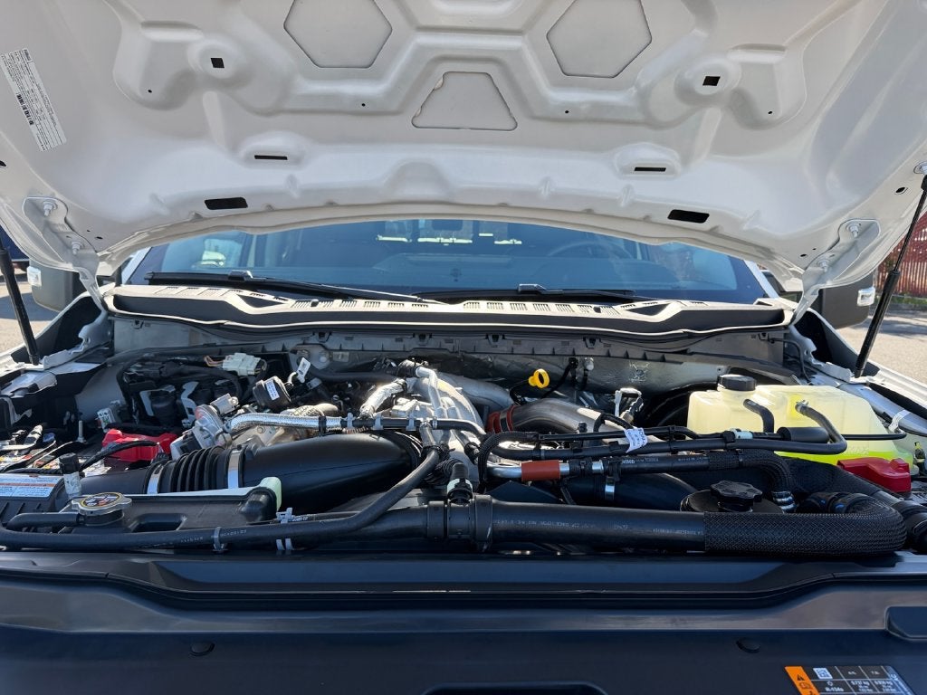 2027 Ford F-350SD Lariat