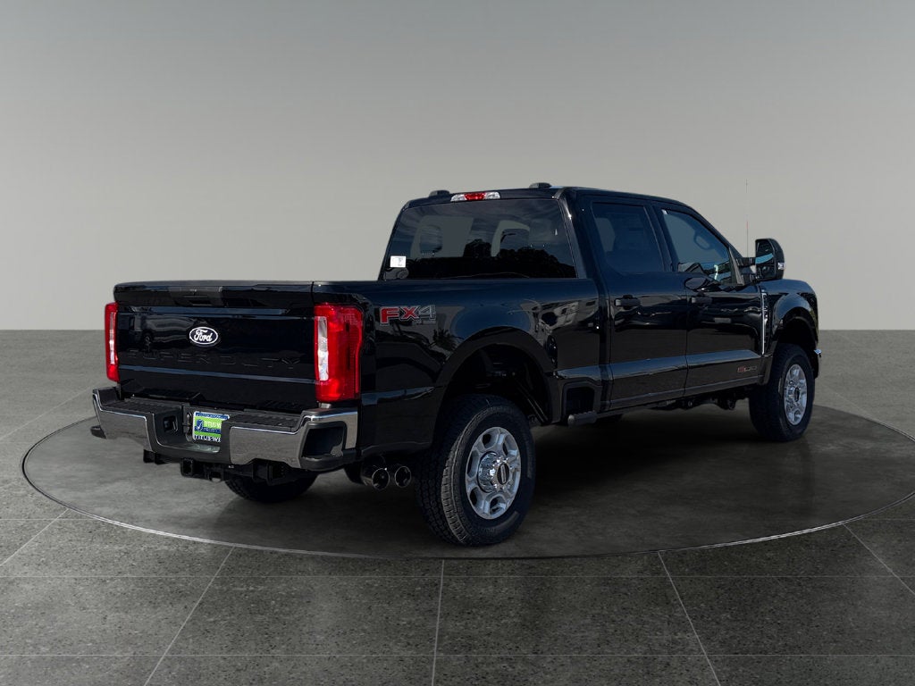 2027 Ford F-350SD XLT