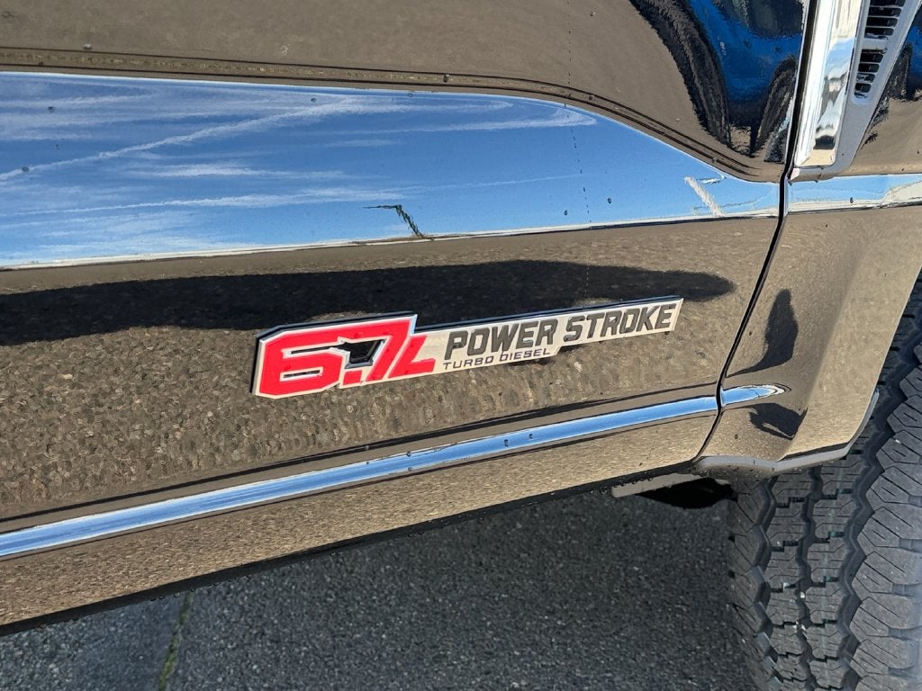 2027 Ford F-350SD XLT