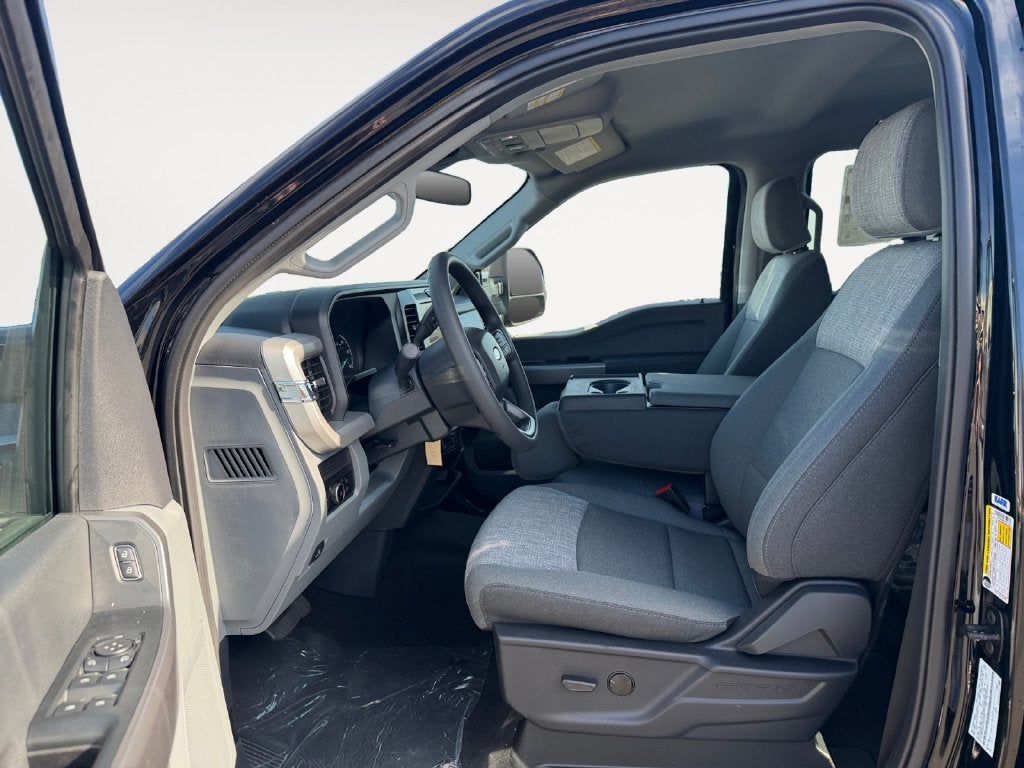 2027 Ford F-350SD XLT