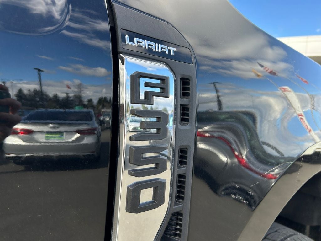 2026 Ford F-350SD Lariat