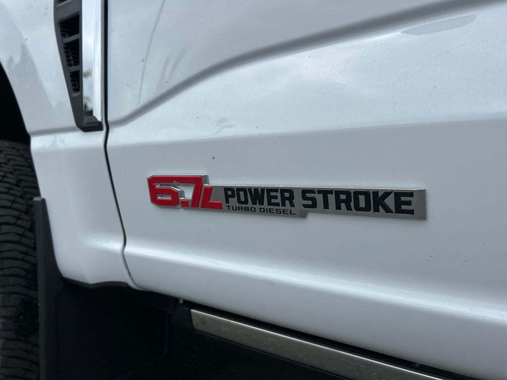 2026 Ford F-350SD Lariat DRW