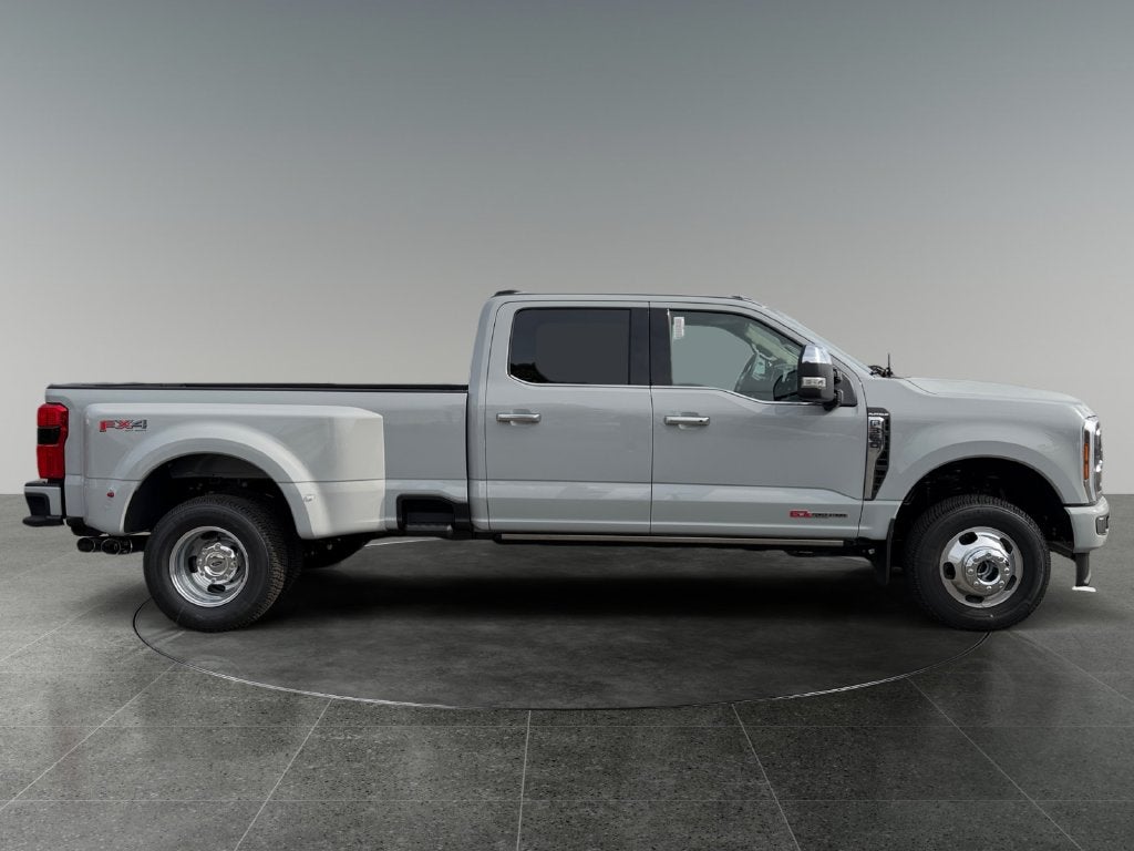 2026 Ford F-350SD Platinum DRW