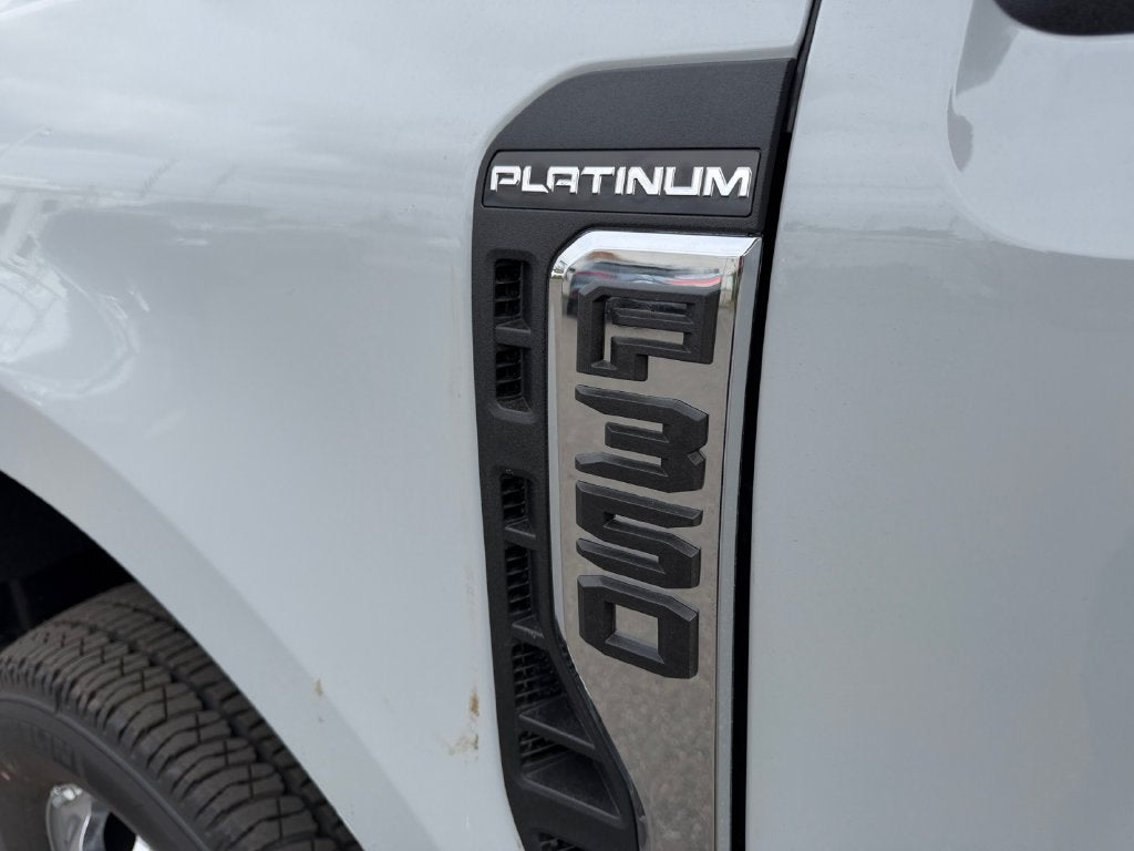 2026 Ford F-350SD Platinum DRW
