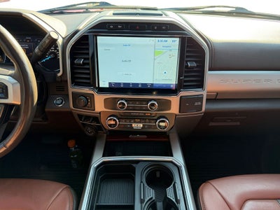 2022 Ford F-350SD Lariat DRW
