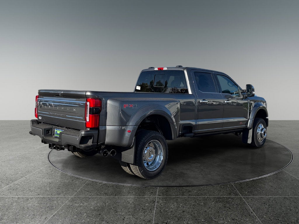 2027 Ford F-450SD Platinum