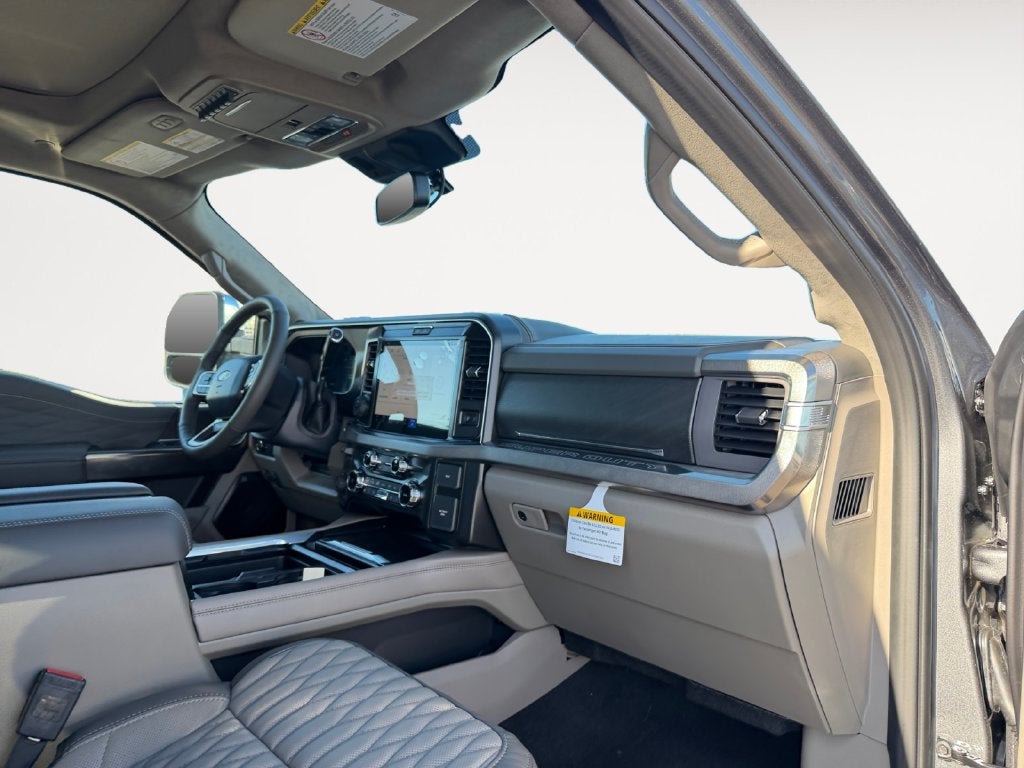 2027 Ford F-450SD Platinum