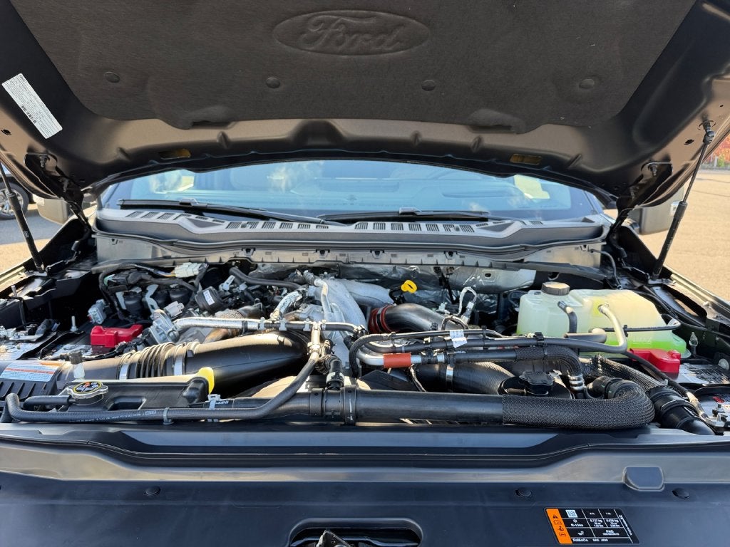 2027 Ford F-450SD Platinum