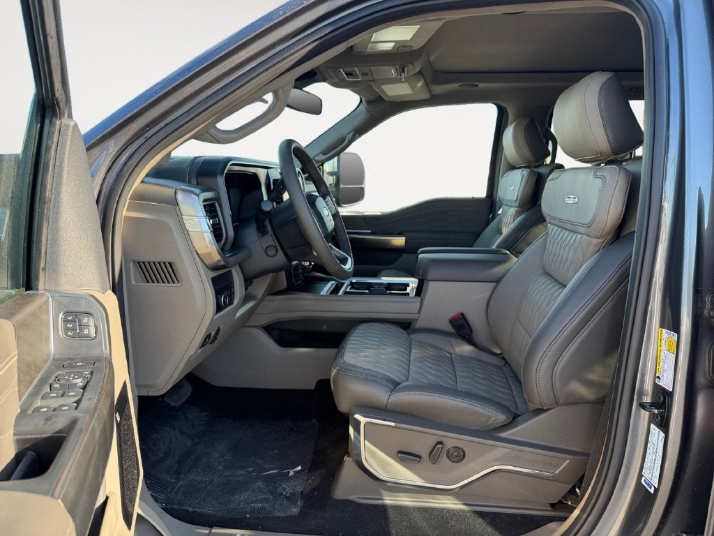 2027 Ford F-450SD Platinum