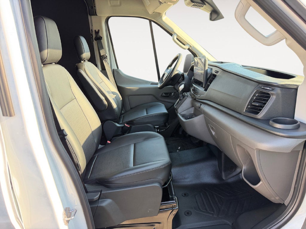 2027 Ford Transit-250 Base